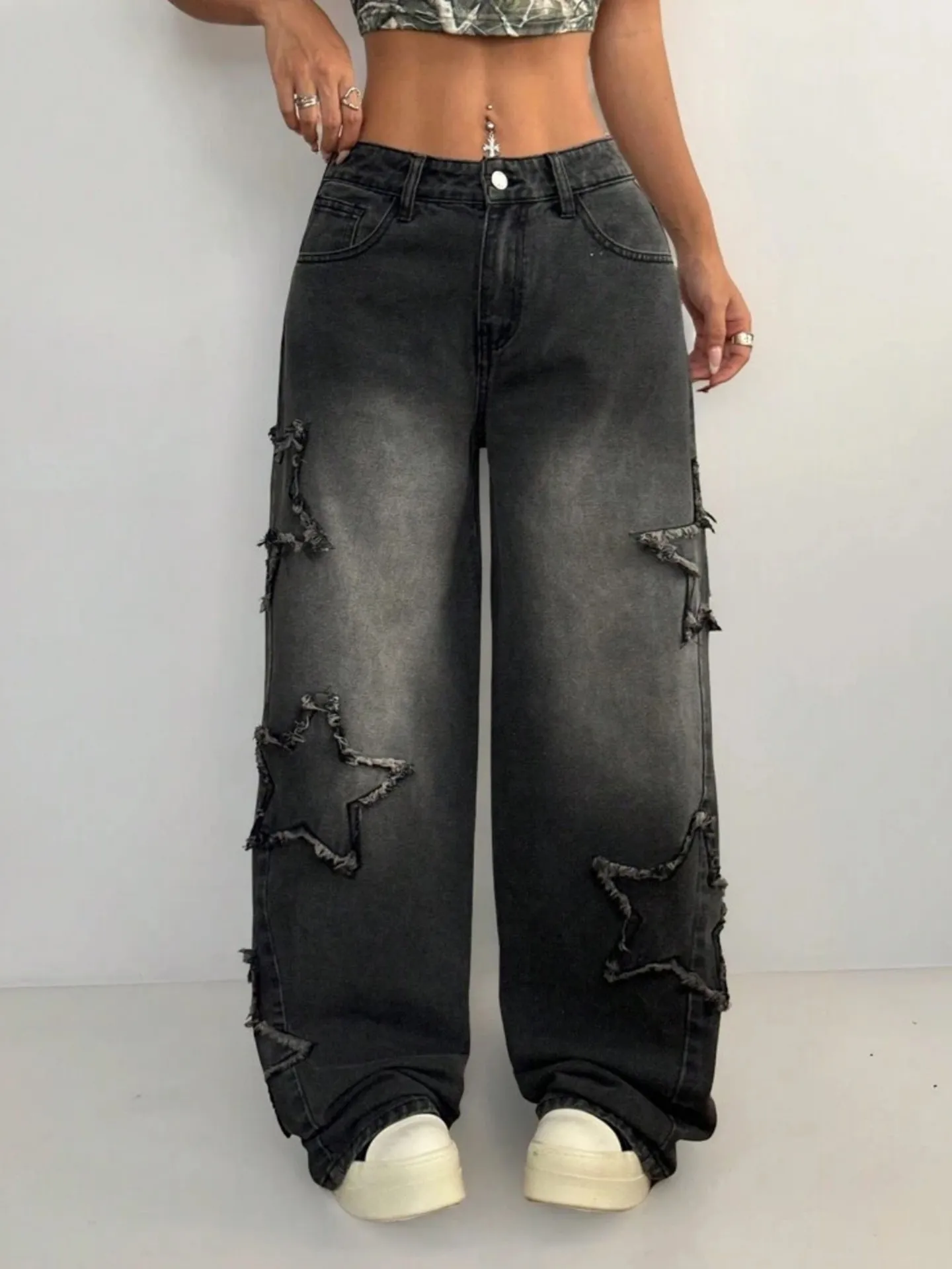 Just Poppin’ By Straight Leg Raw Hem Medium Wash Denim main image 1