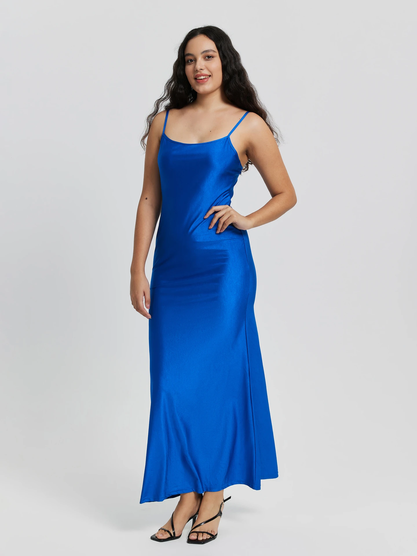 princess polly baby blue dress WOMEN'S LONG SLEEVE V-NECK LACE BODYCON MAXI DRESS –  Wholesalefashiontrends.com main image 0