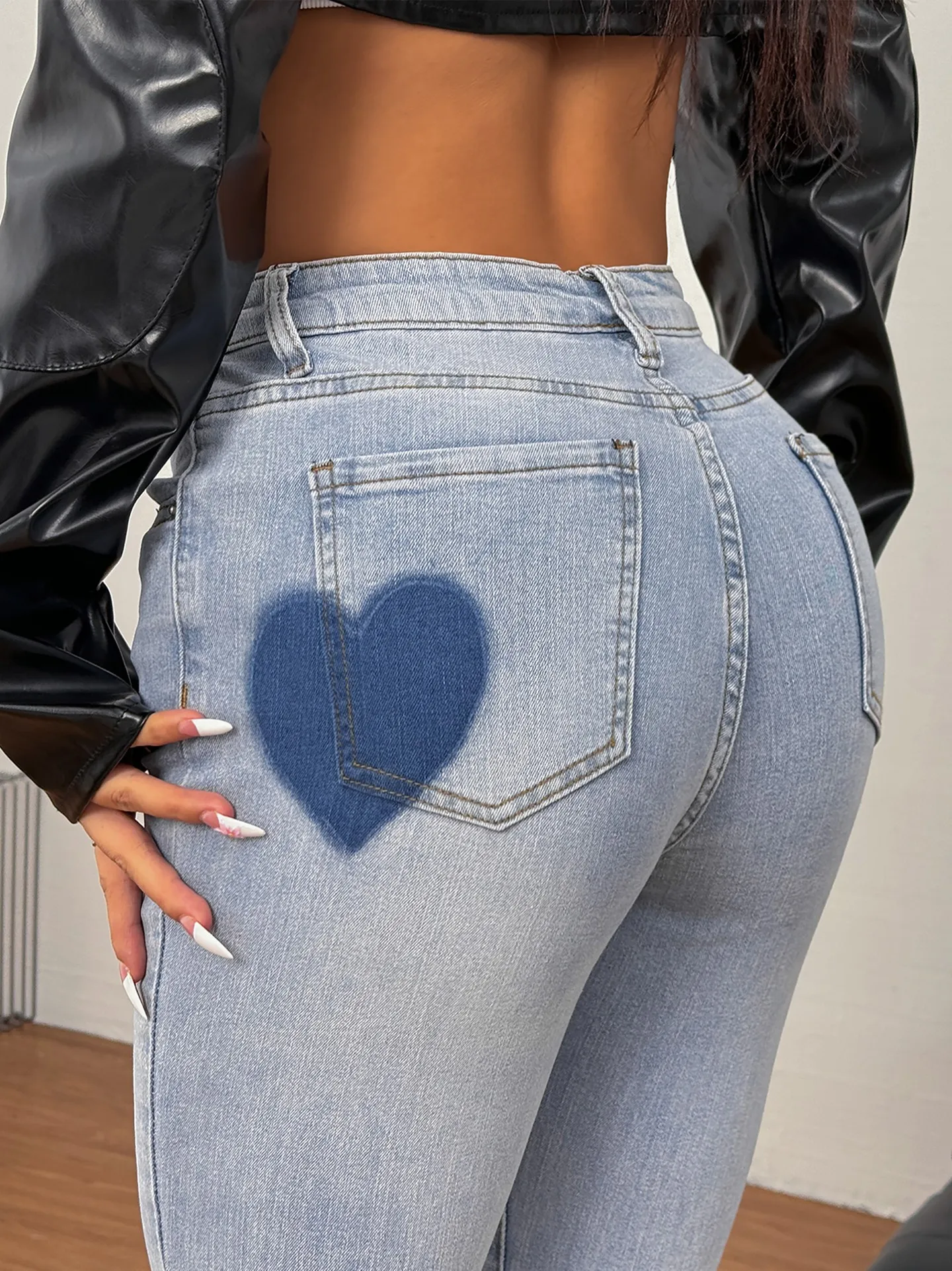 High Stretch ] High Waist Heart-Shaped Pattern Flare Leg Jeans