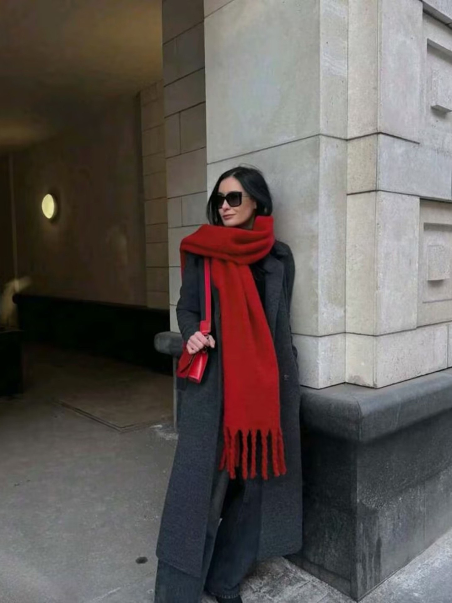 London Inspired Classic Scarf