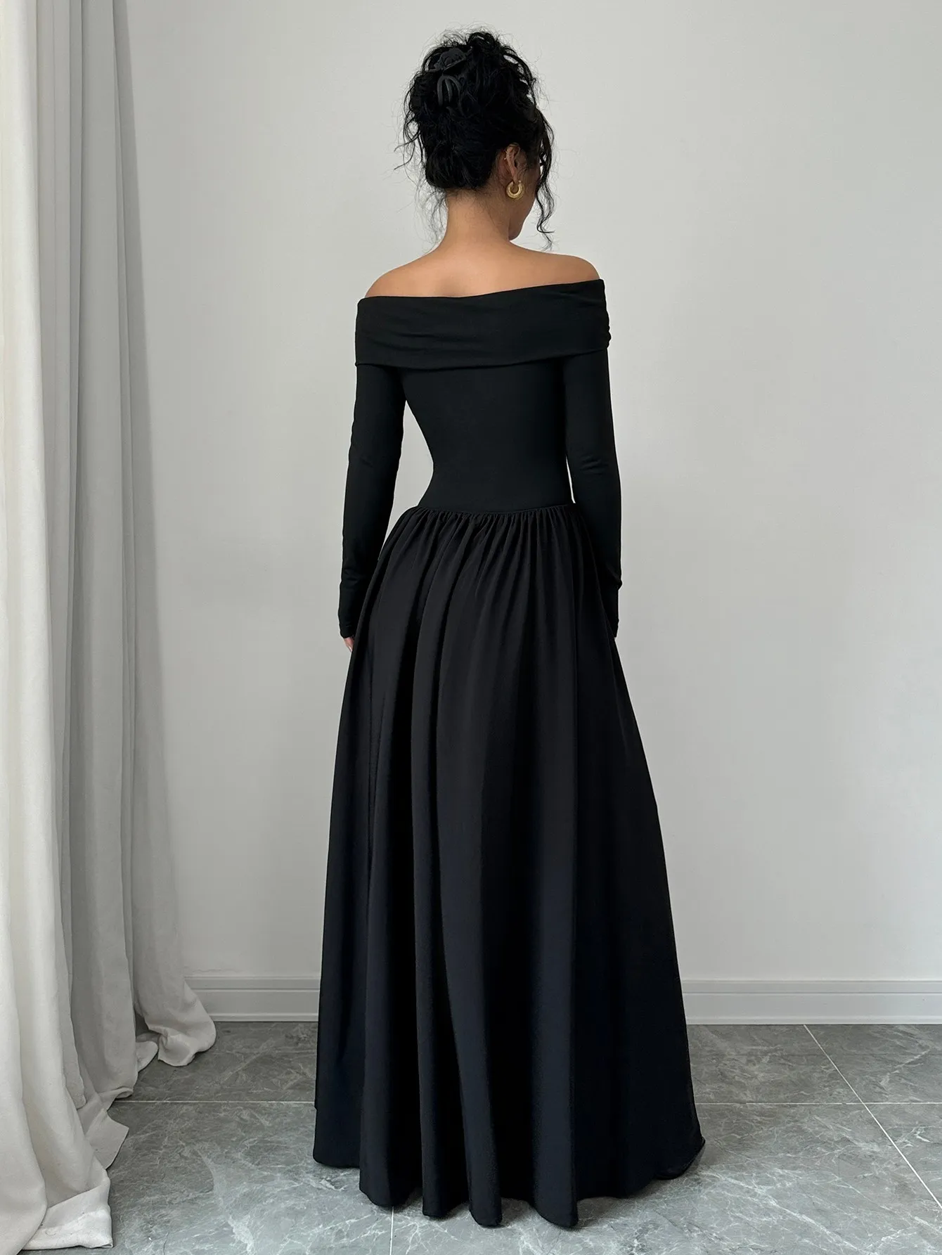 STELLA A-LINE DRESS (BLACK)