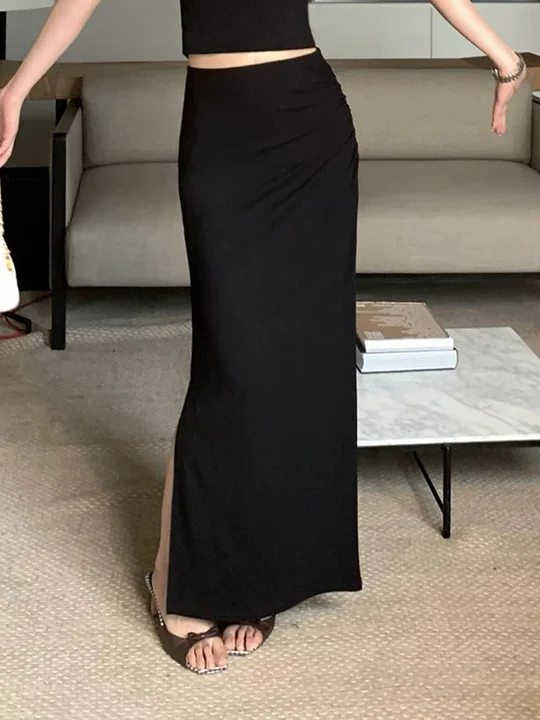 Find Your black long skirt - For all the ways you love to dress.