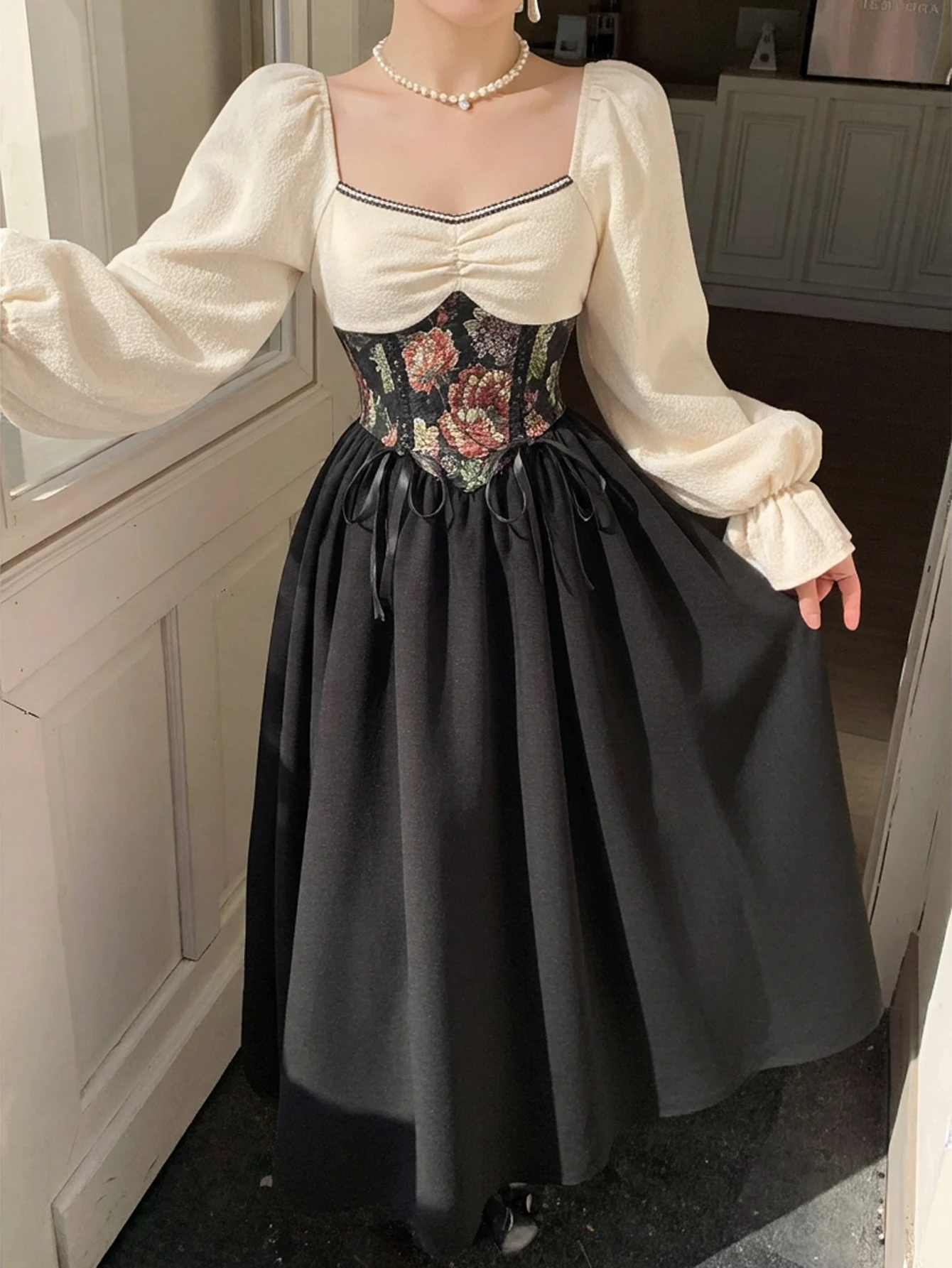 本日限定値下げ　ANDWANG Élégance Ribbon Dress S Ribbon A-Line Dress | Savana | Bestsellers