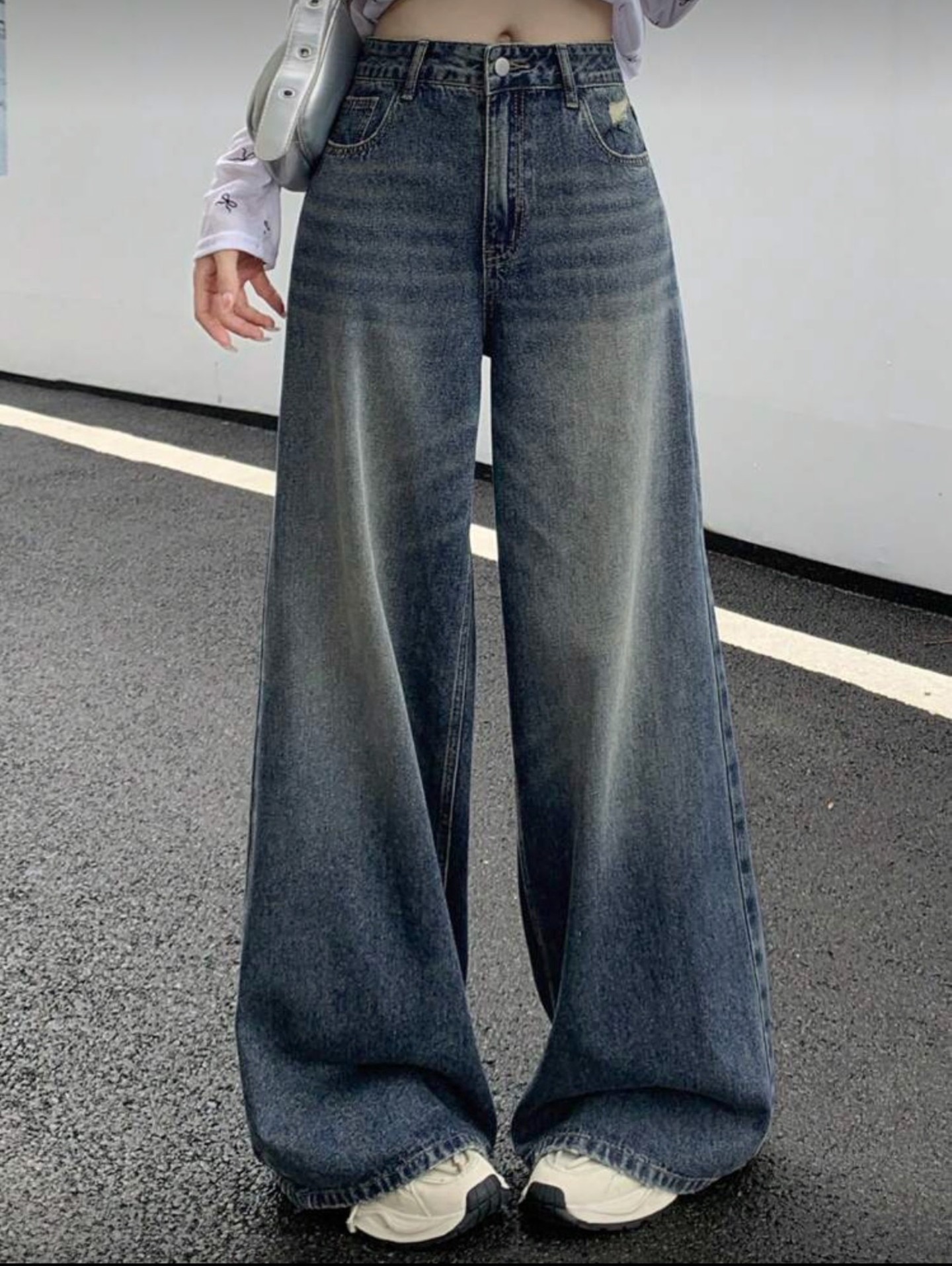 Vintage Dark Wash High Waist Vintage Dark Wash Destroy Wide Leg Jeans