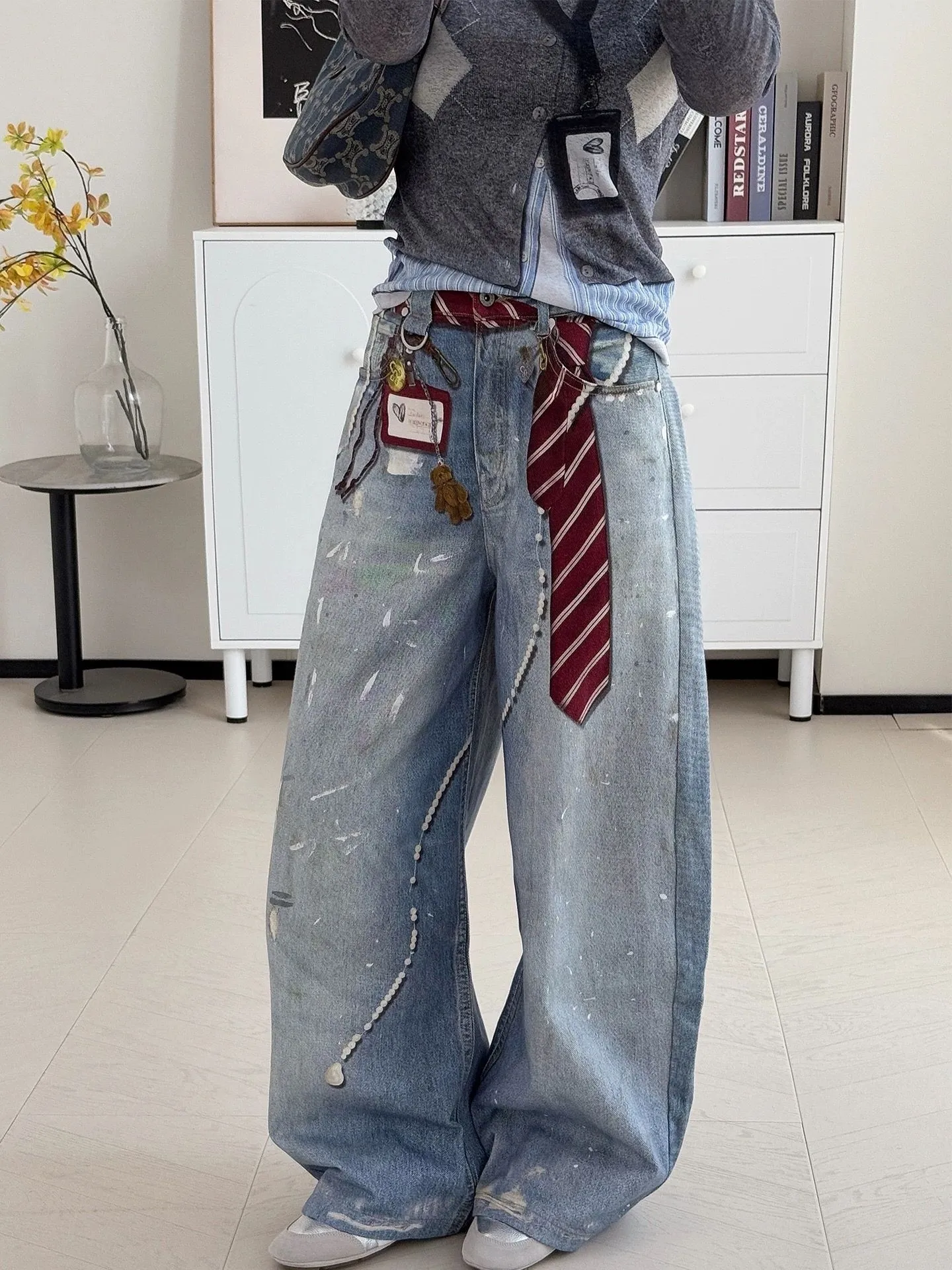 High Waist Graphic Print Vintage Light Wash Wide Leg Jeans 