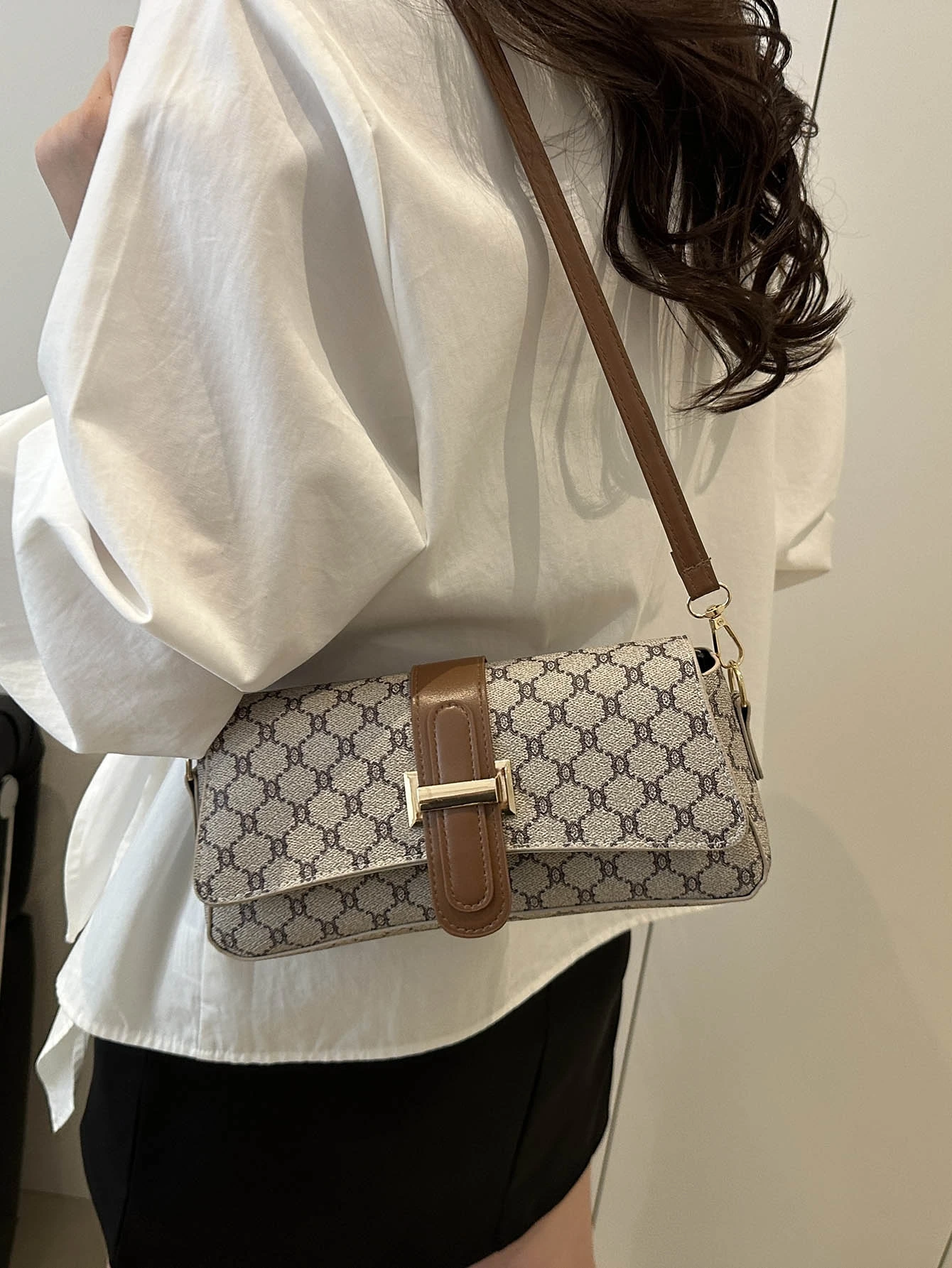 Plaid Shoulder Bag | Savana | Bestsellers