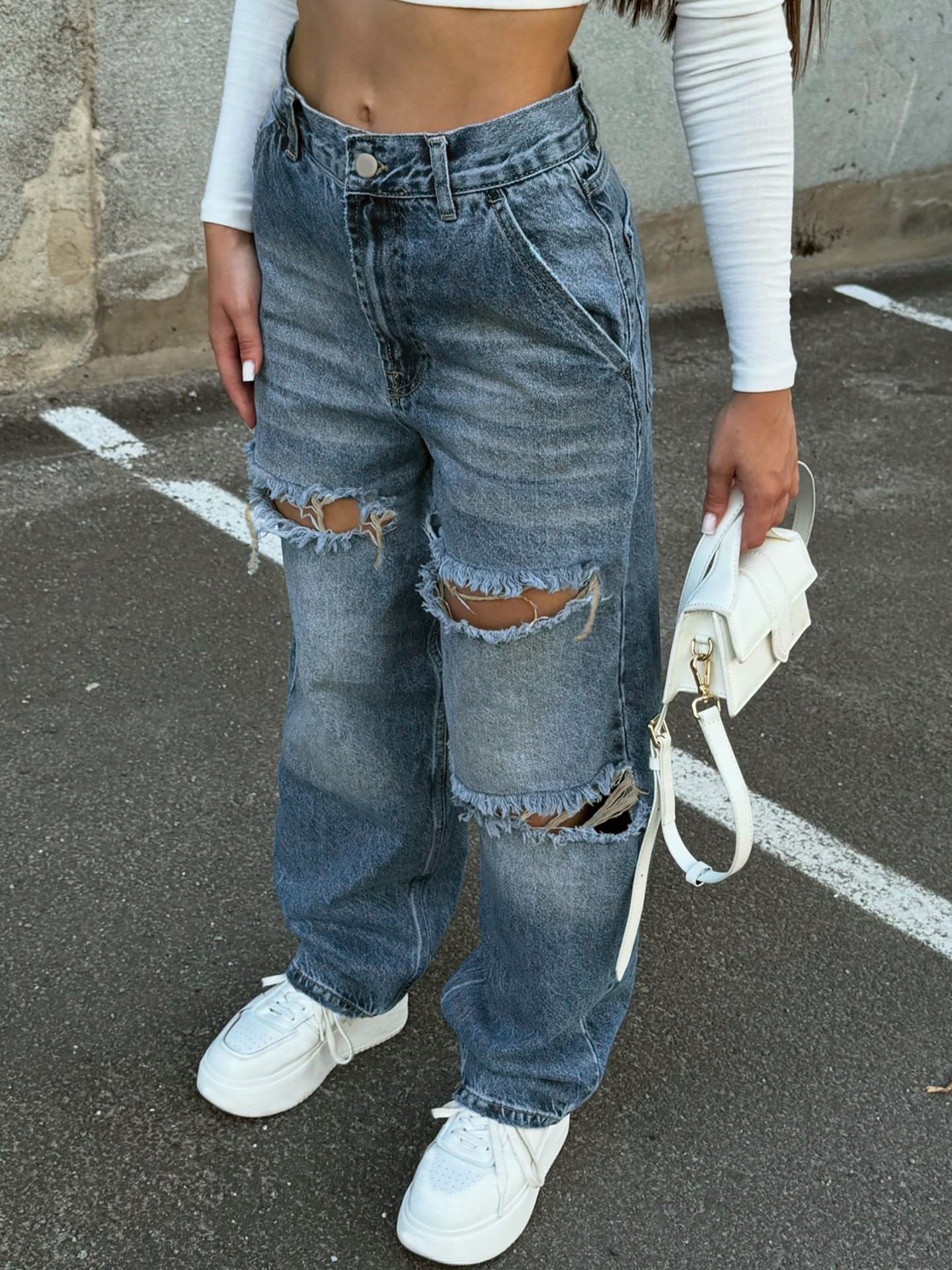 Vintage Medium Wash Raw Hem Mom Jeans
