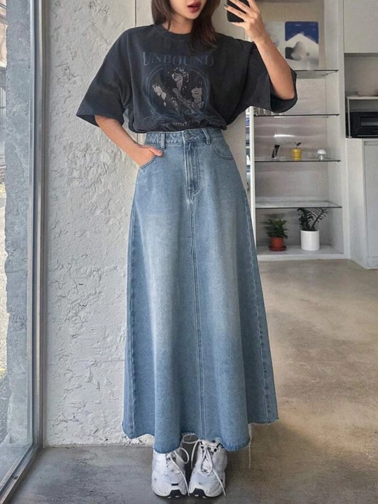 High Waist Light Wash Raw Hem Denim A-Line Skirt view 3